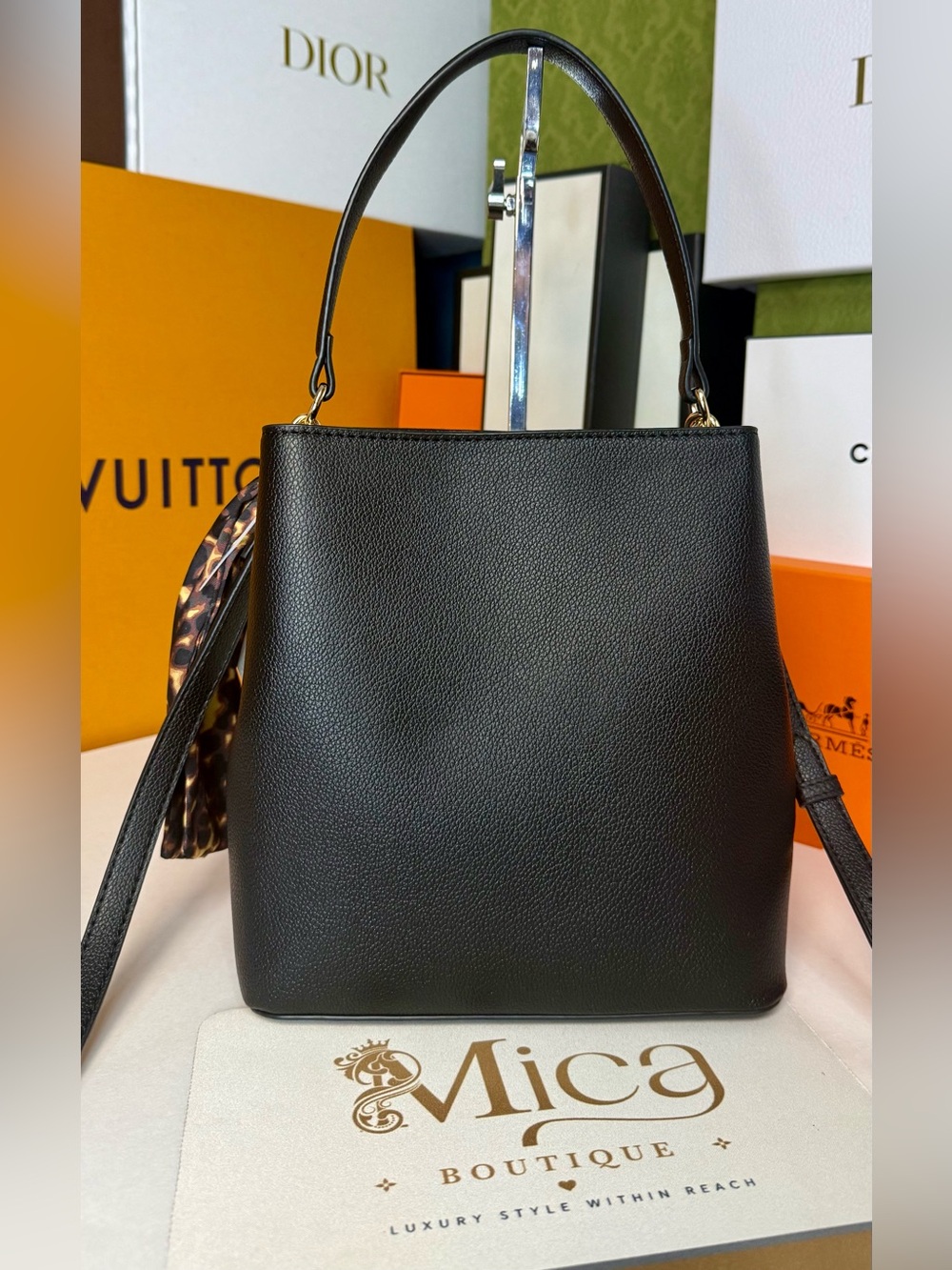 🆕ANNE KLEIN Black Pebbled Leather Shoulder Bag with Scarf Accent - Picture 7 of 16